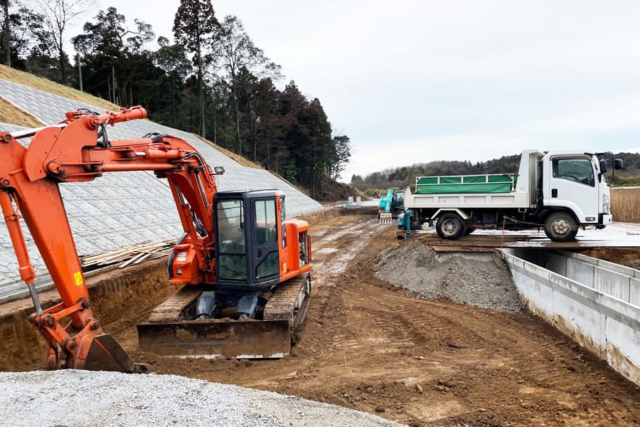 道路工事・舗装工事の様子